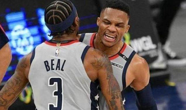 开云电子-天亮了？比尔40+韦少30+三双 奇才掀翻联盟第一